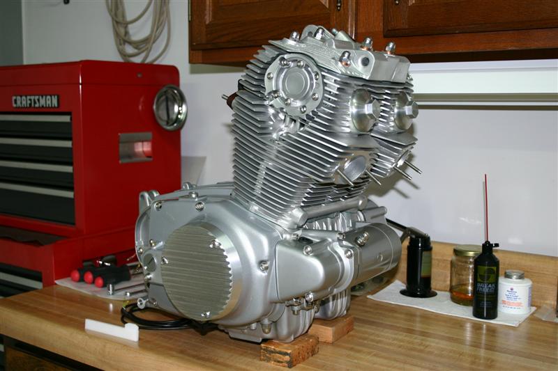 ENGINE BUILD 004 (Medium).jpg