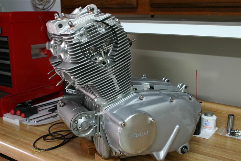 ENGINE BUILD 009 (Medium).jpg