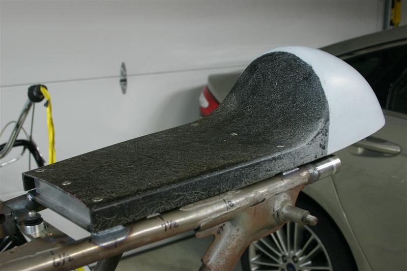 seat and sub frame 003 (Medium).jpg