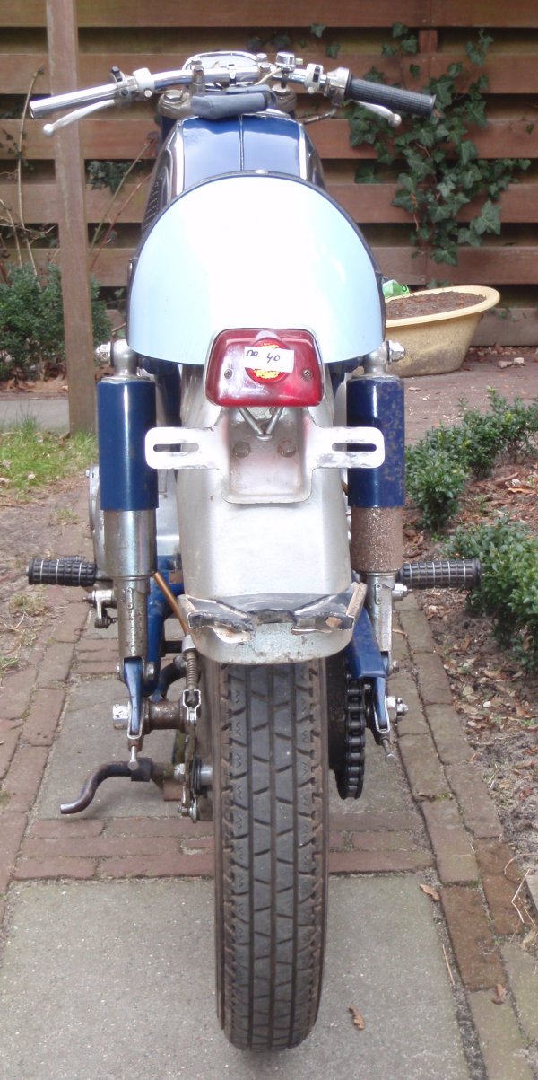 CB72 62 taillight.jpg