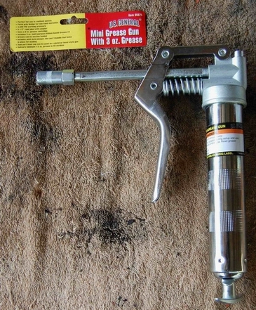 grease gun2.JPG