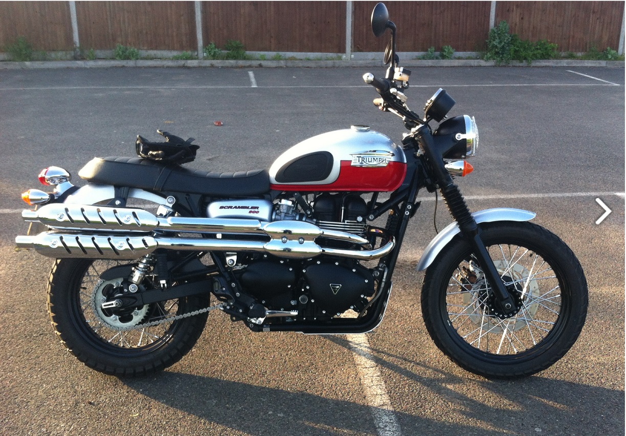 2014-Triumph_Scrambler-Silver.jpg